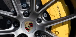 Porsche готовит большой семиместный кроссовер, который окажется на ступеньку выше Cayenne